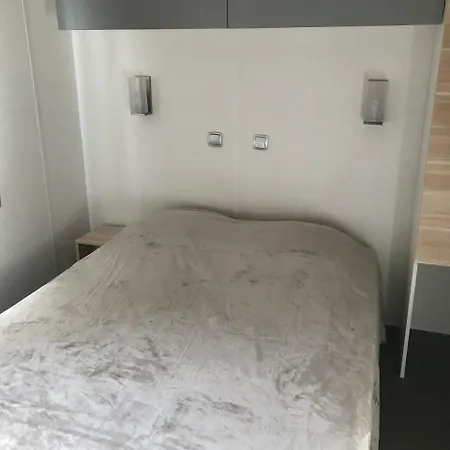 Camping La Vallee 科蒂基亚瓦里